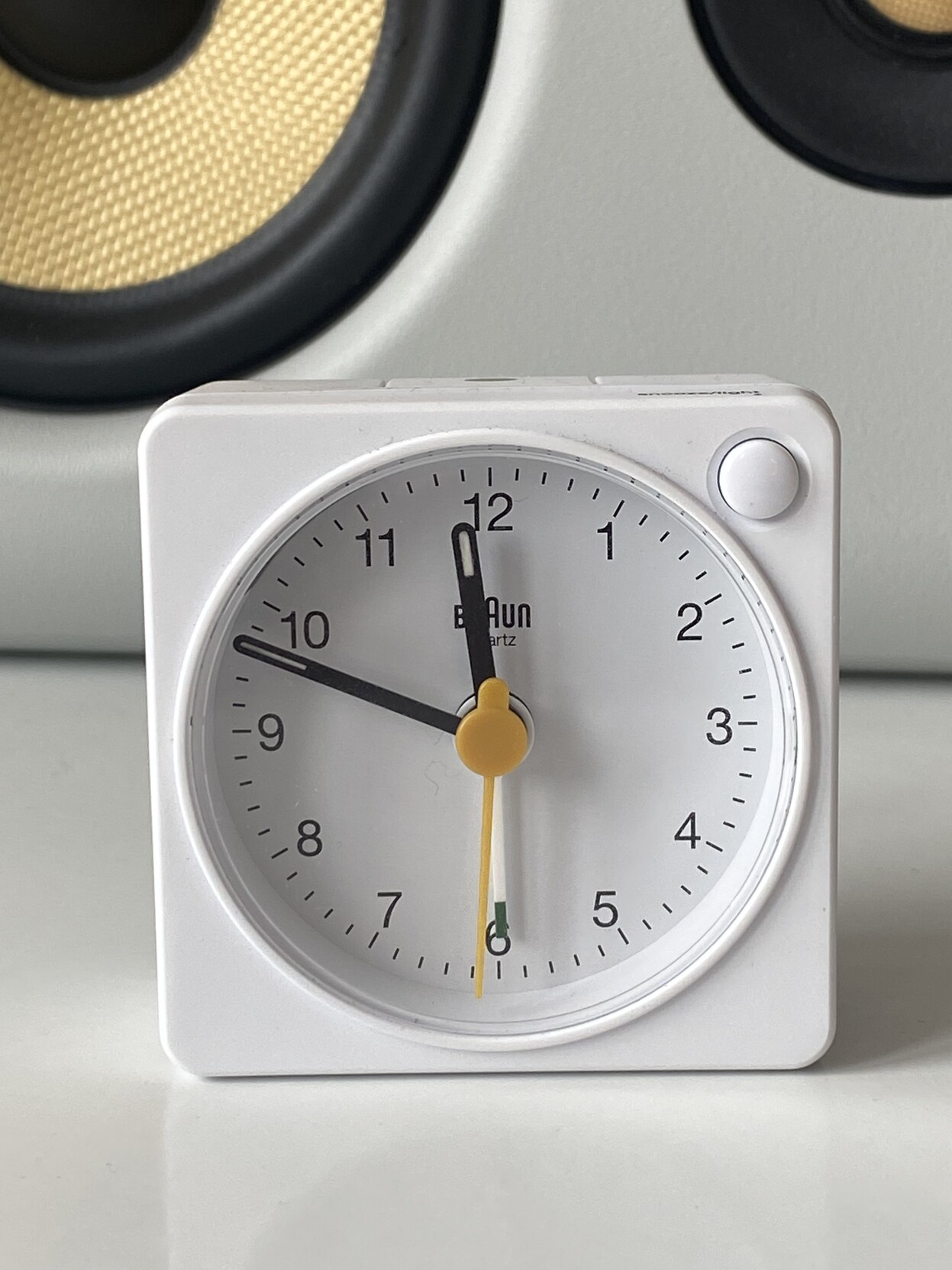 braun bcn17 desk alarm clock (it ticks!)